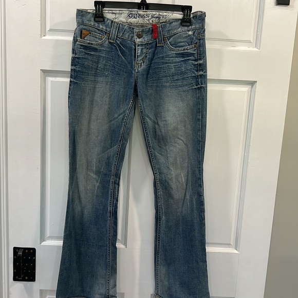 Guess size 27 foxy flare leg jeans, distressed, excellent condition - Picture 4 of 14
